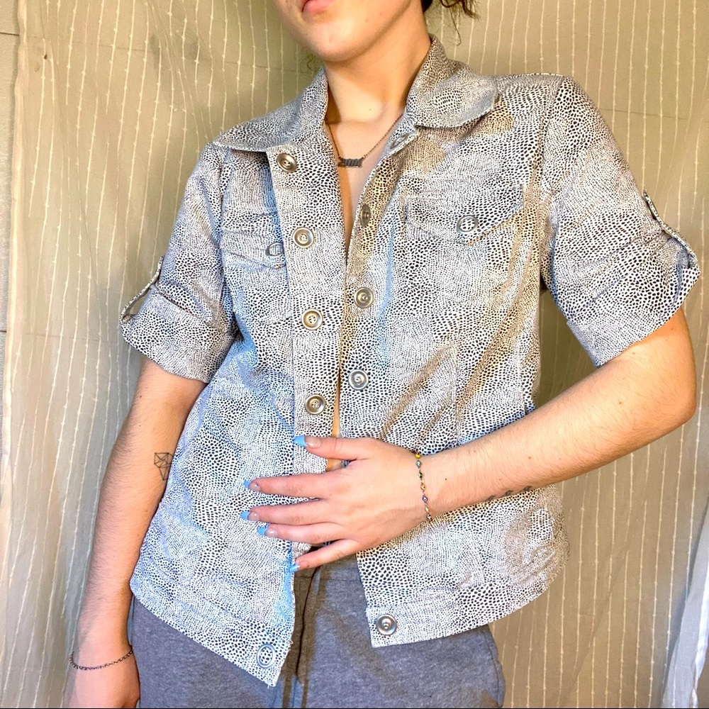 SHORT SLEEVE BUTTON UP JACKET